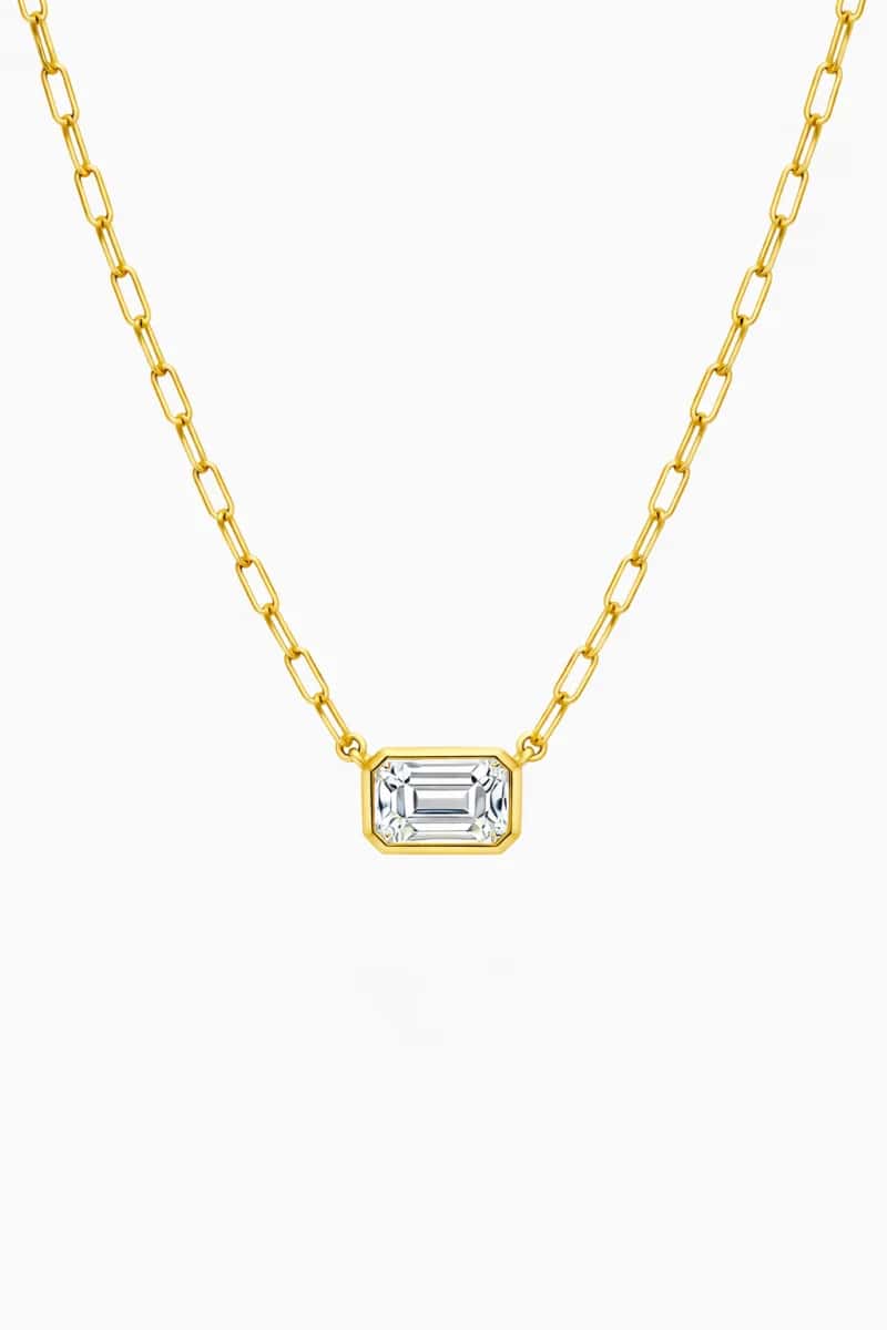 Lab-grown diamond necklaces